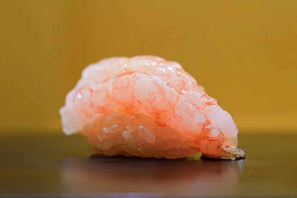 Kyodai Sushi | The Elegant Sushi of a Sly, Aloof Guy